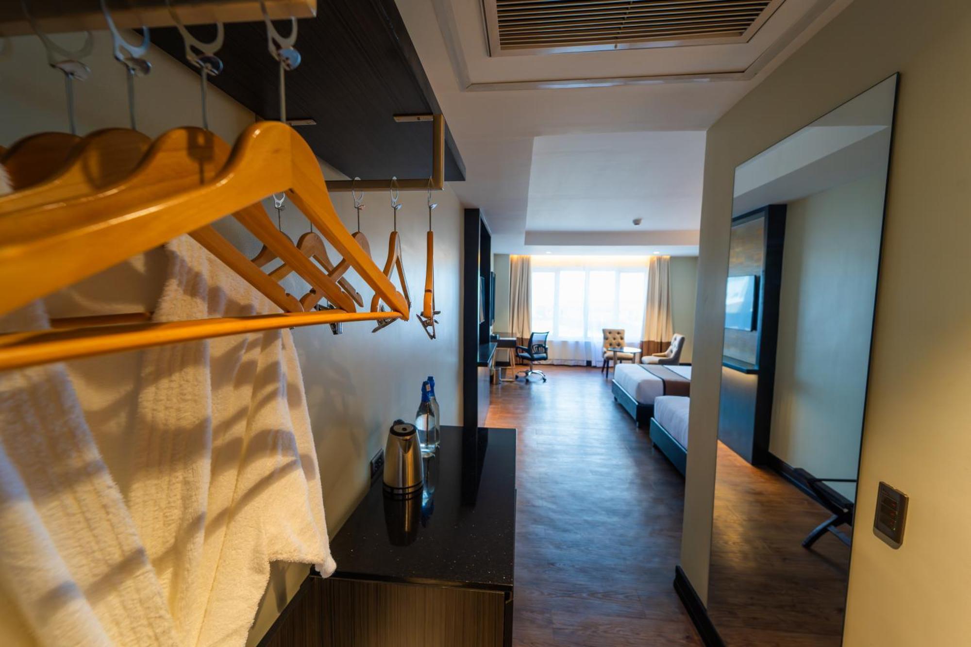 Metrocentre Hotel Tagbilaran Zewnętrze zdjęcie
